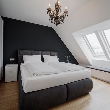 Modern Stylish Design Apartment With Free Parking Emily فيينا المظهر الخارجي الصورة