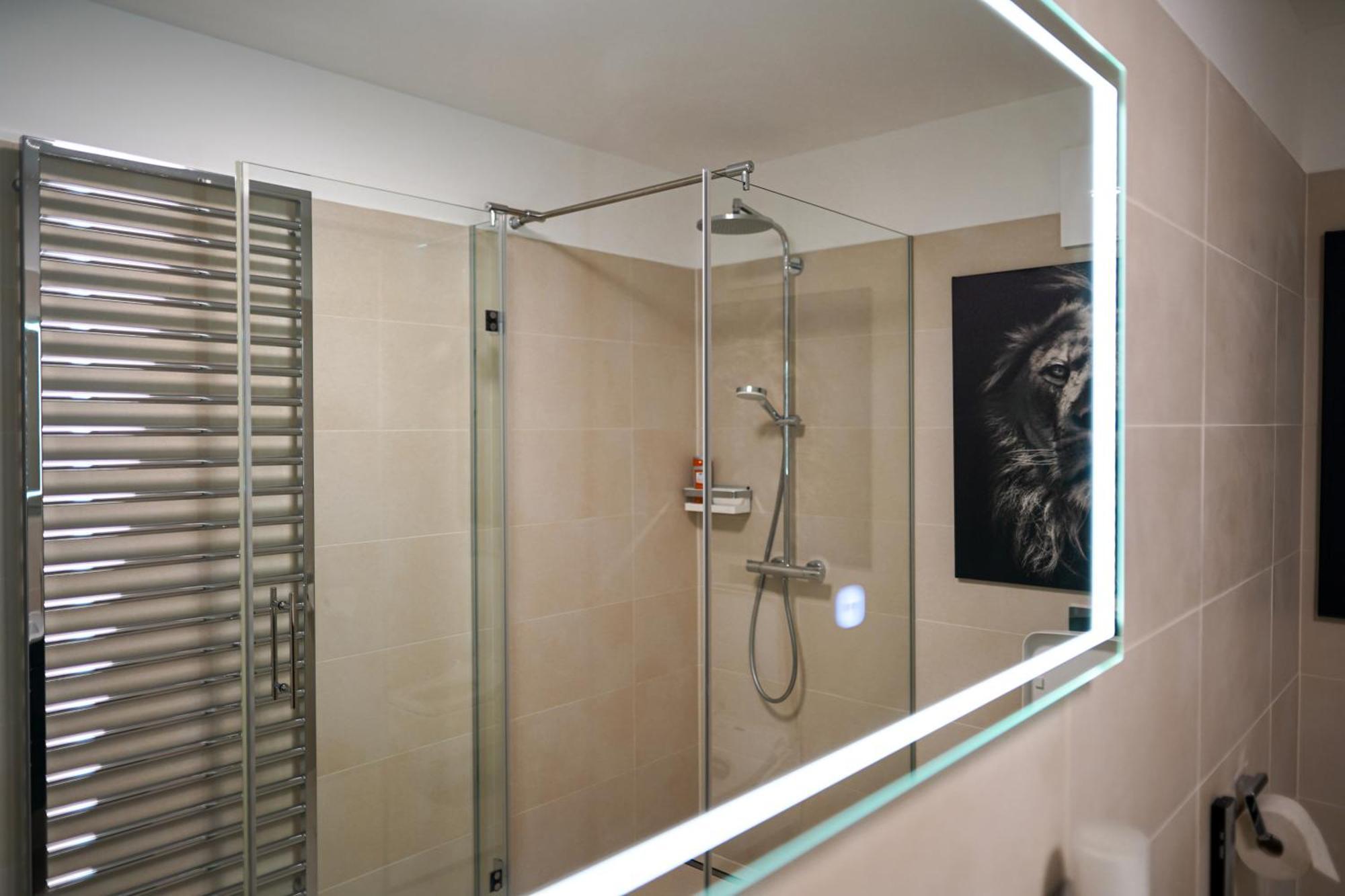 Modern Stylish Design Apartment With Free Parking Emily فيينا المظهر الخارجي الصورة