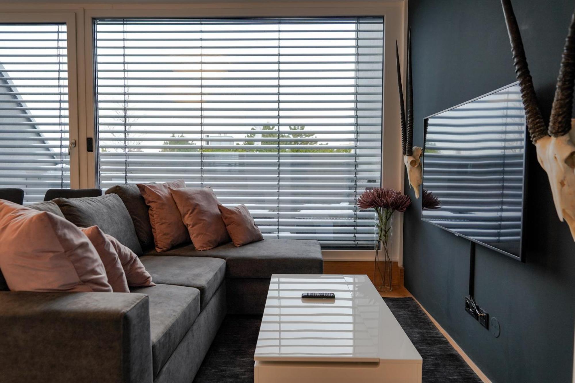 Modern Stylish Design Apartment With Free Parking Emily فيينا المظهر الخارجي الصورة