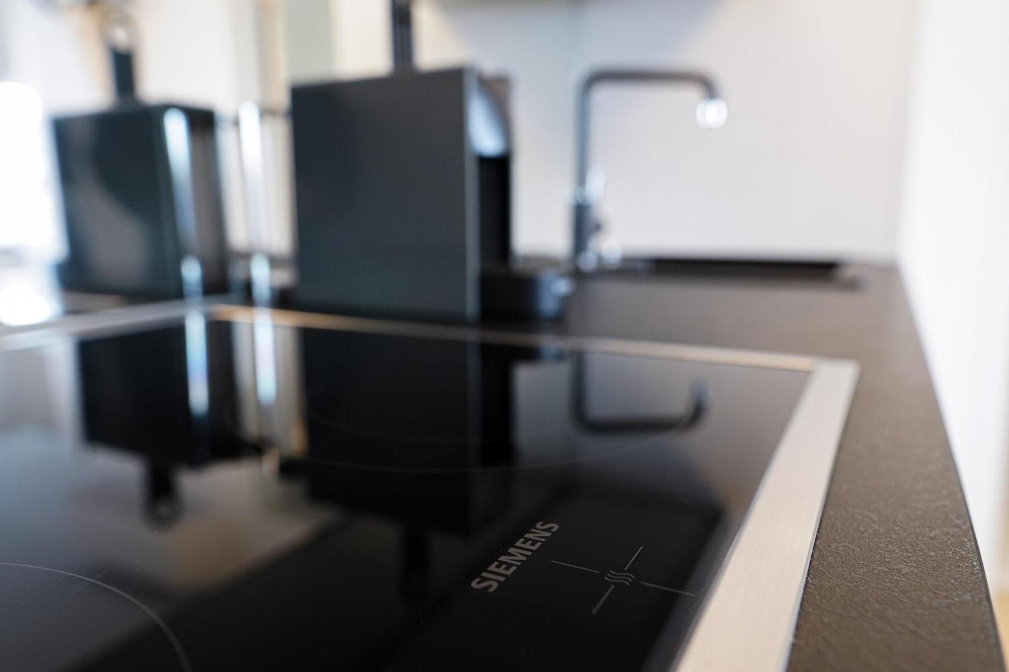 Modern Stylish Design Apartment With Free Parking Emily فيينا المظهر الخارجي الصورة
