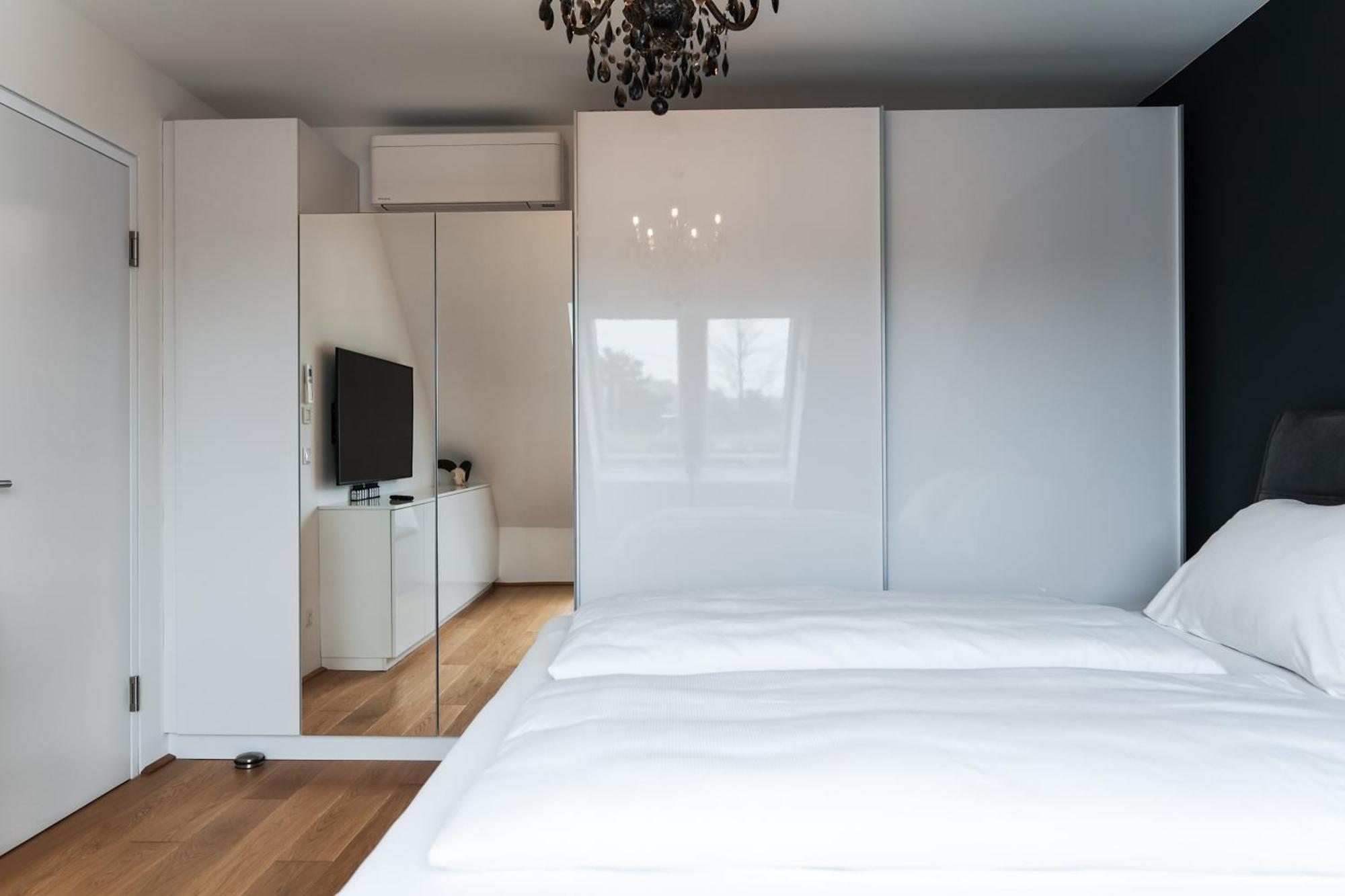 Modern Stylish Design Apartment With Free Parking Emily فيينا المظهر الخارجي الصورة