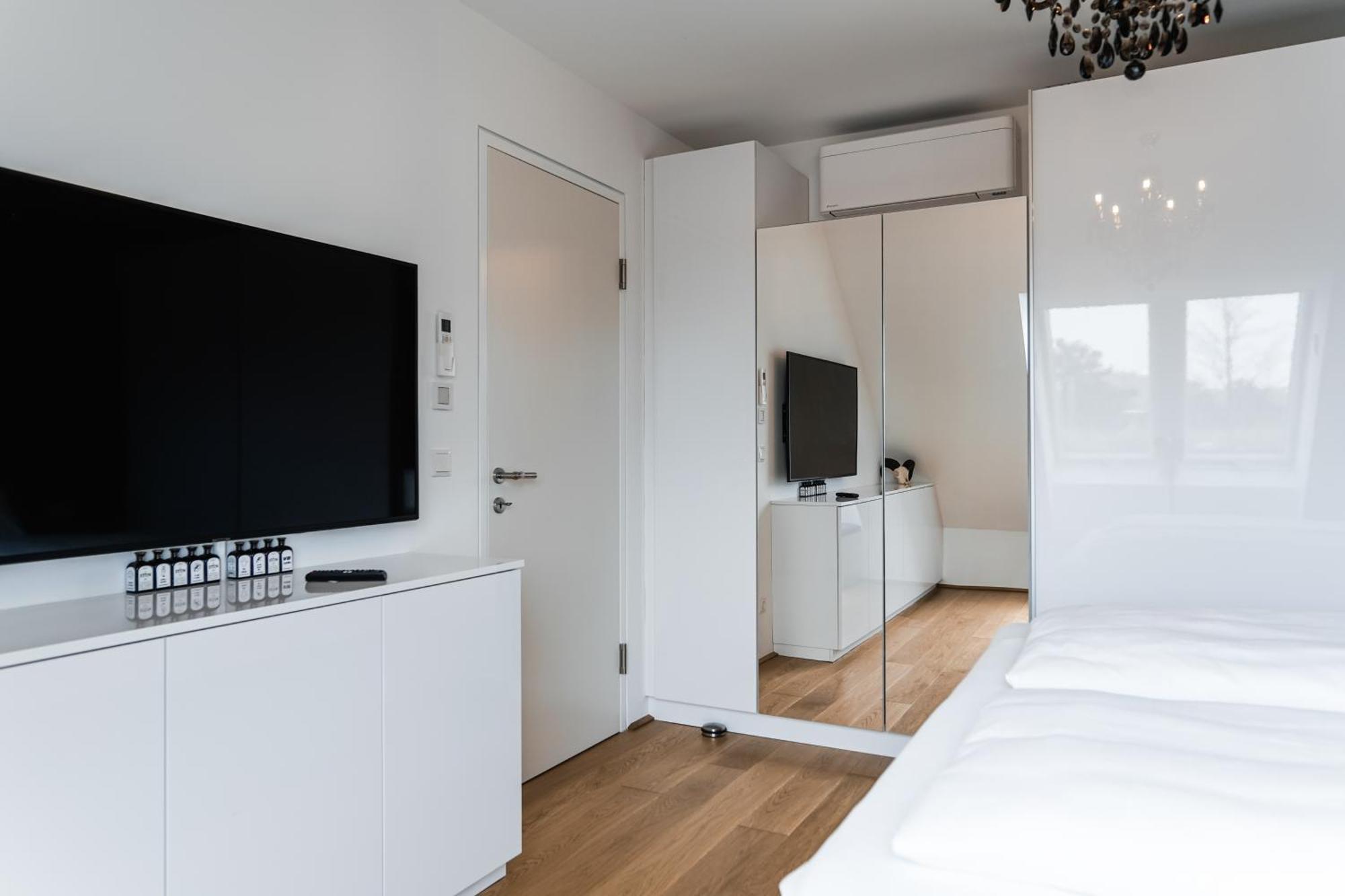 Modern Stylish Design Apartment With Free Parking Emily فيينا المظهر الخارجي الصورة