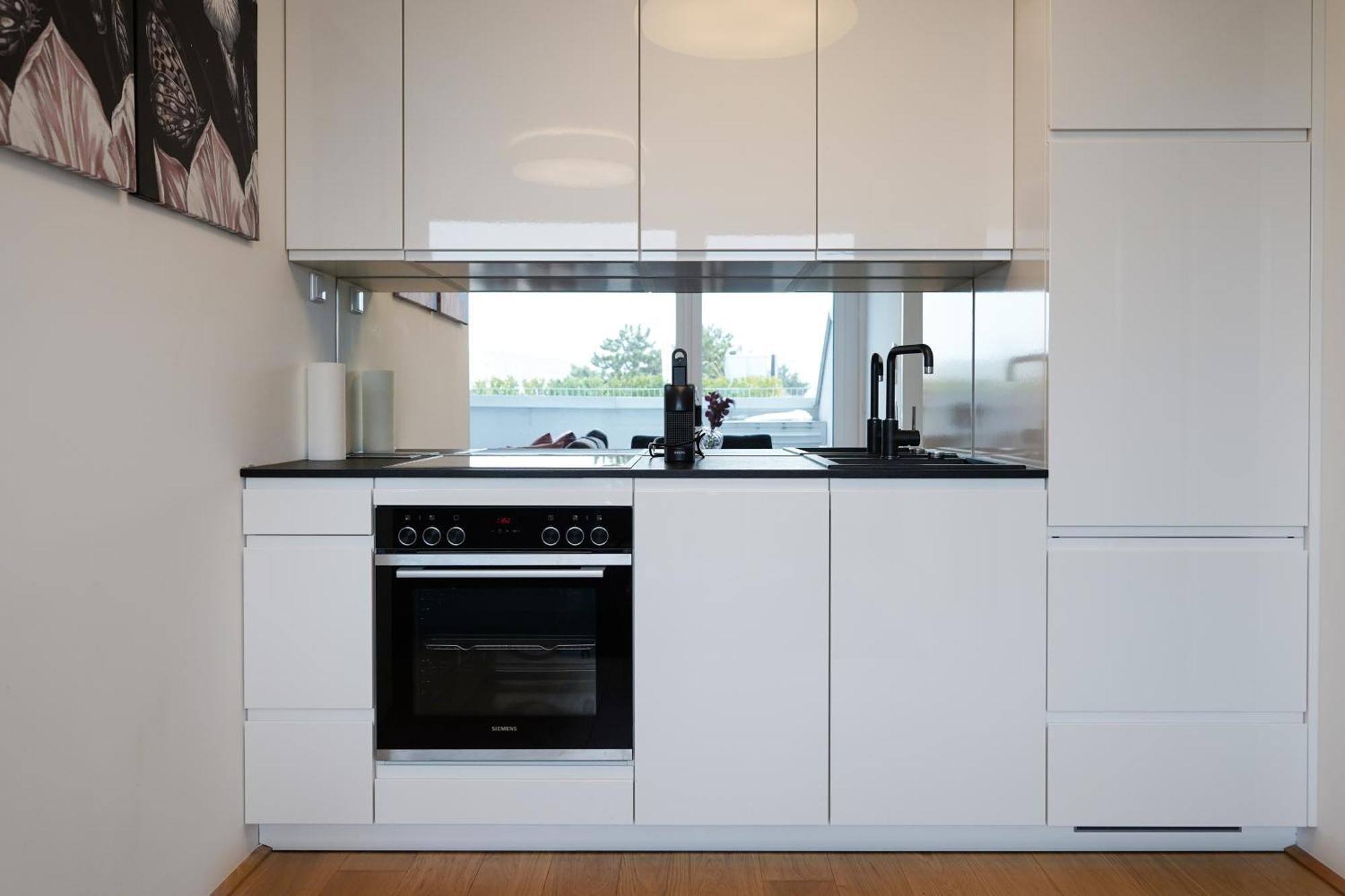 Modern Stylish Design Apartment With Free Parking Emily فيينا المظهر الخارجي الصورة